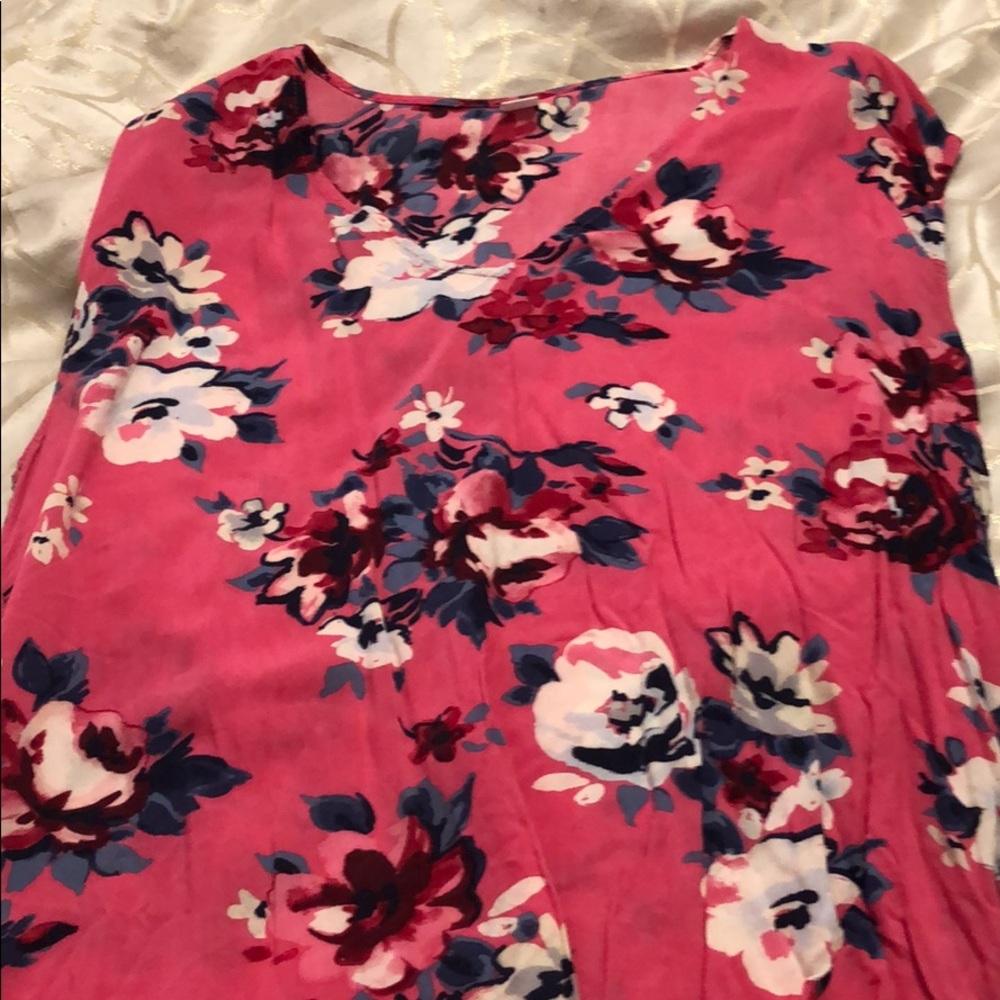 Old Navy Pink Floral Sleeveless Blouse